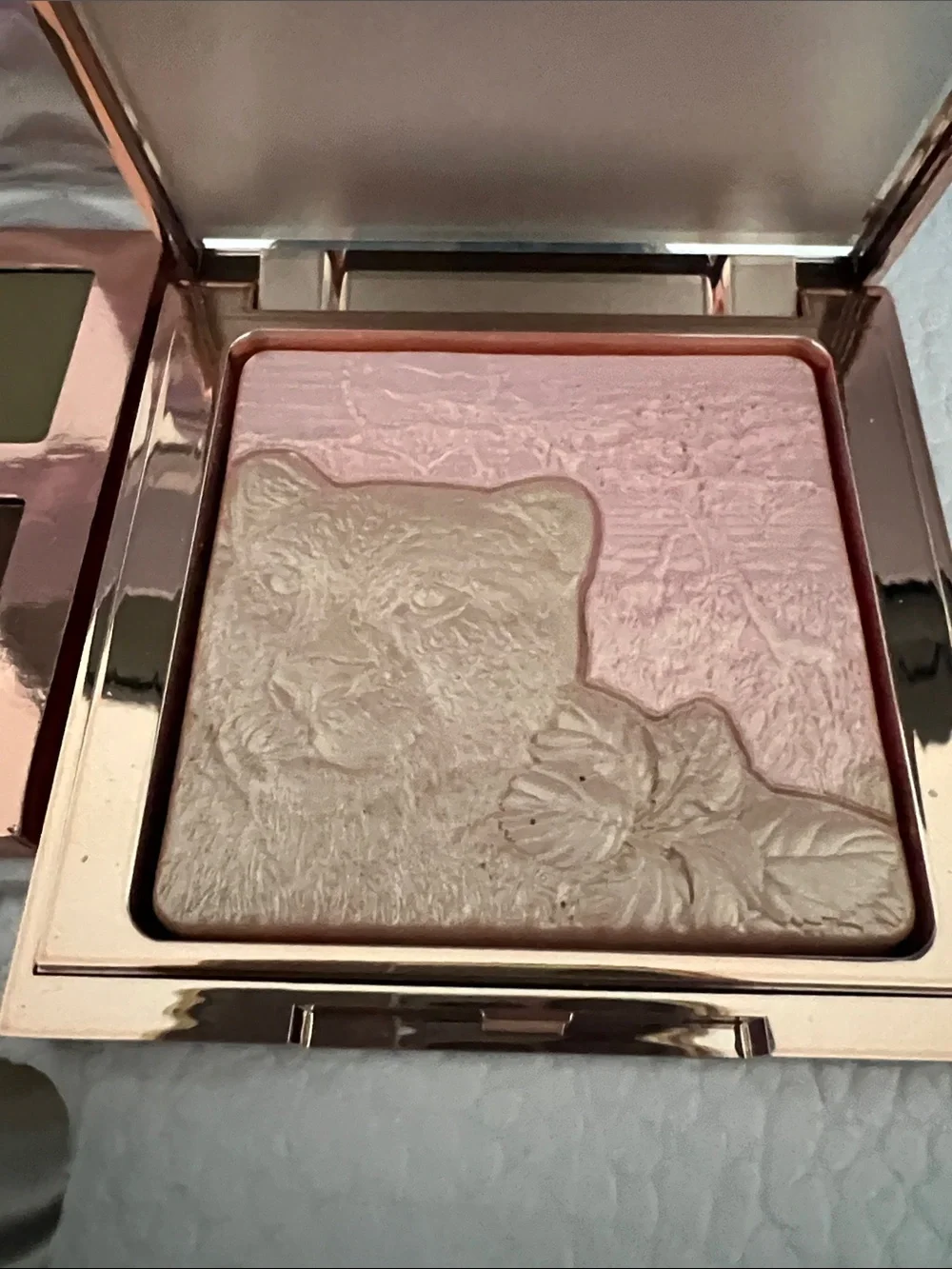 Serengeti Highlighter & Geodes Eyeshadow Palette duo